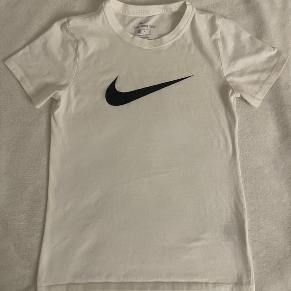 Nike Women’s T-Shirt
Gently worn.
Cute & comfy! - Picture 2 of 3